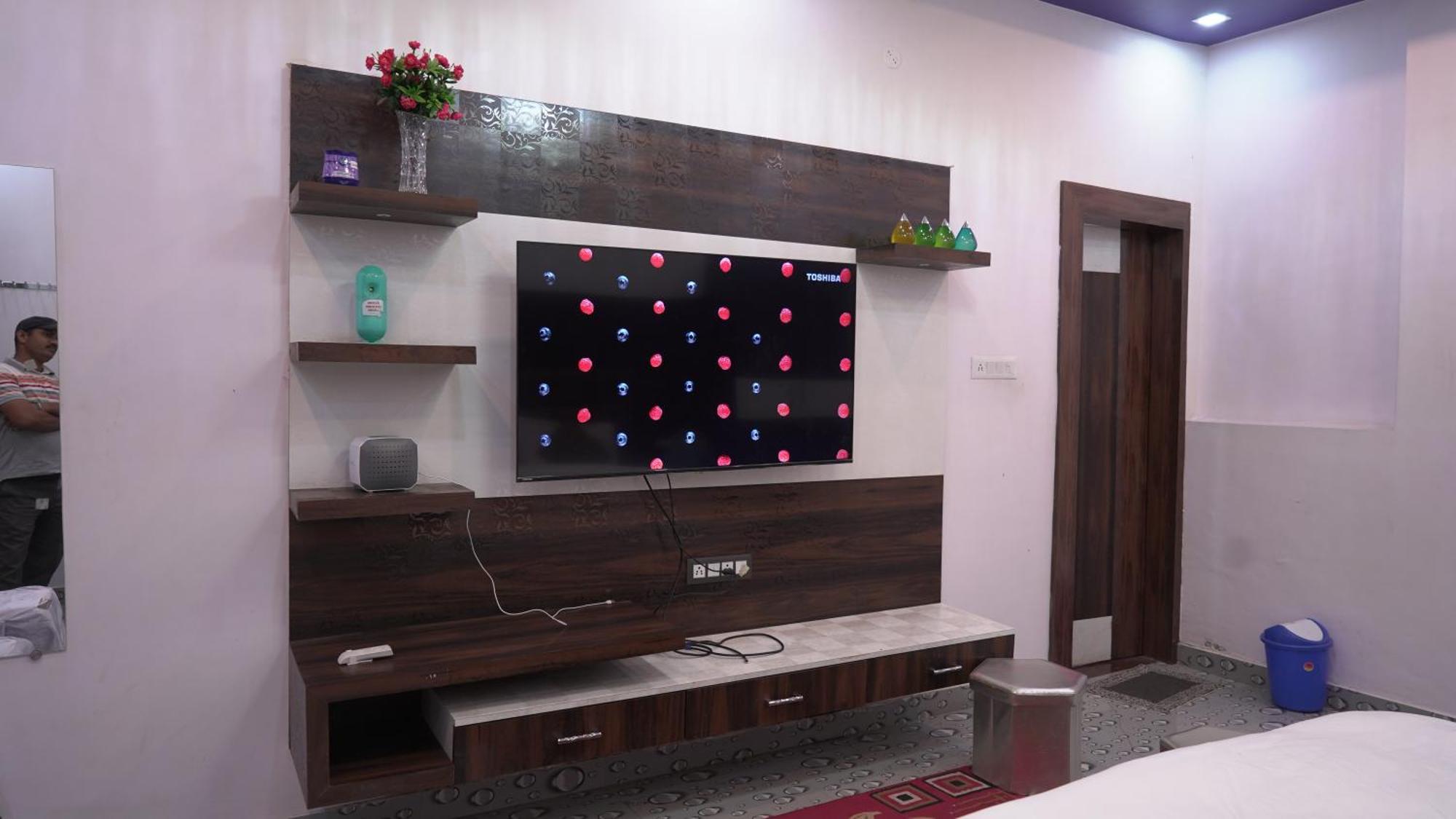 Rajmahal Resort Banquet Hall And Hotel Patna  Bagian luar foto