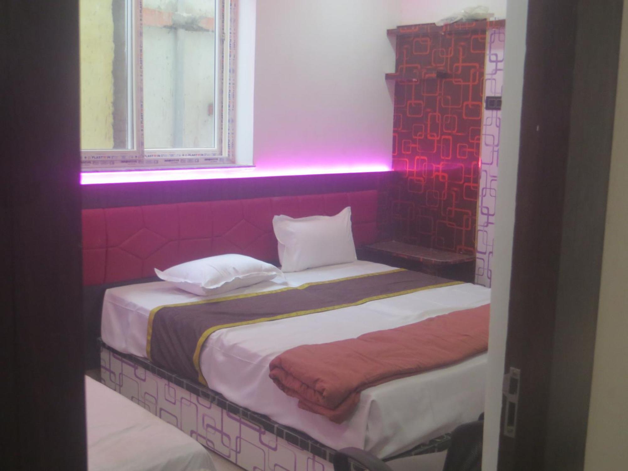Rajmahal Resort Banquet Hall And Hotel Patna  Bagian luar foto